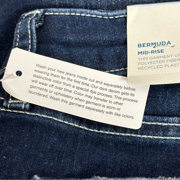 Arizona Jeans Co. Womens Size 5 Jean Bermuda Shorts Mid Rise Cuffed NEW - Picture 10 of 11